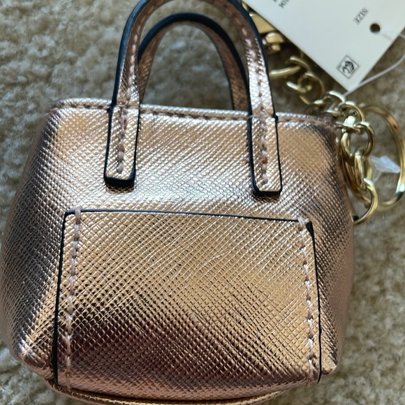 Lot of 4 Merona MINI Tote Keychains/ Bag Charms, 3 metallic and 1 Blue. NWT - Picture 3 of 11